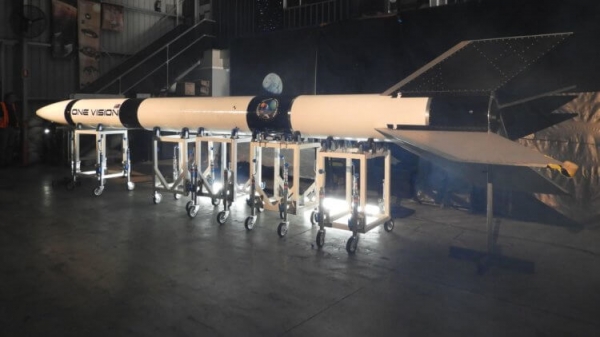 Будущий конкурент SpaceX и Blue Origin строит ракету в гараже